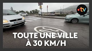 Une commune entière passe à 30 kmh [upl. by Ygiaf]