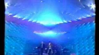 Gianna Nannini amp Gianni Morandi duetto 2002 [upl. by Dove]