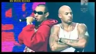 La Fouine au concert de Booba  Reste En Chien Live quotZenithquot [upl. by Dearborn]