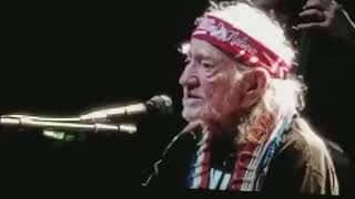 Willie Nelson On the Road Again 81323 Cincinnati OH Riverbend [upl. by Kikelia]