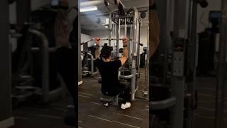 How to Underhand Lat Pulldown [upl. by Meredith17]