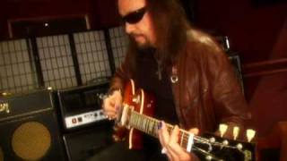 Talking Metal Ace Frehley Interview [upl. by Htebesile]