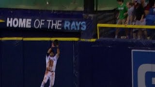 Kiermaier makes impressive leaping catch [upl. by Miller99]