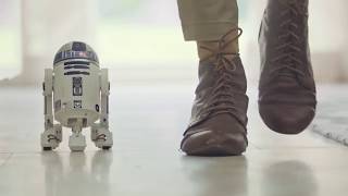 SPHERO R2D2 Smartrobot  Robot connecté  Productvideo Vandenborrebe [upl. by Llenwahs]