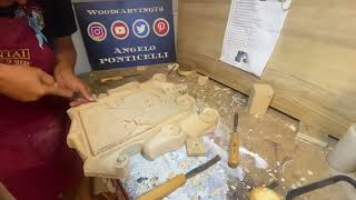 Una fase di intaglio di una pergamenacrest woodcarving wood woodart woodworking [upl. by Aleusnoc]