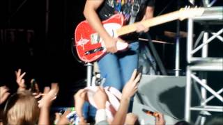 Brad Paisley at North Dakota State Fair July 26th 2014 [upl. by Eenafit]