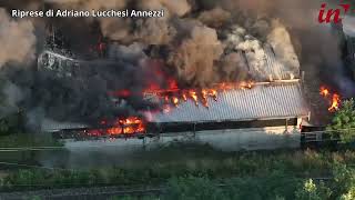 Incendio alla Stefanini di Altopascio in fumo 90mila litri di olio Nessun rischio per l’ambiente [upl. by Ecidna946]