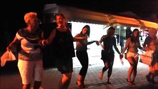 Albatros Bar Dalyan 2018  Turkish Music  Dance  Singing Dalyan 2018 [upl. by Sugirdor313]