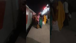 Mha modhi express me bhid ka mahul Vindhyachal mata rani ke darshan ke bad matarani [upl. by Aimat858]