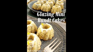 HOW TO GLAZE MINI BUNDT CAKES  Icing Methods For Mini Cakes shorts [upl. by Iralav471]