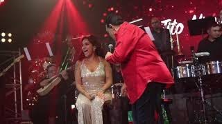 Tito Nieves amp Daniela Darcourt  De Mí Enamórate En Vivo [upl. by Ettedranreb988]