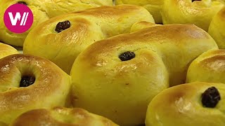 Zu Tisch in Schweden  Lussekatt ein schwedisches Gebäck mit Safran [upl. by Ilrebma]