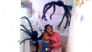 GIANT SPIDERS VS KIDS IN THE BEDROOM [upl. by Rania]