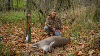 Traditional Bowhunting  Whitetail Hunting with a Recurve [upl. by Arodaeht]