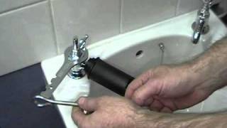 Change Tap washer using the Easy Tapsplitter Part 1 [upl. by Lada]