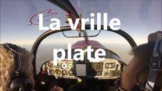 Vrille plate en CAP 10 [upl. by Eymaj]