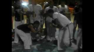 Capoeira em Recifepe quebra gereba [upl. by Tila]