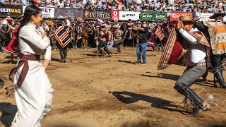 Al Pariente lo hacen bailar en el Champion de Rancagua [upl. by Athenian]