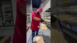 En esta carniceria venden Milanesas empanizadas de res y pollo listas para freir [upl. by Brennan642]