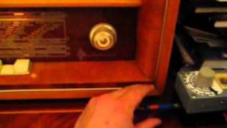 Listening to SSB with an old radio and a dipmeter [upl. by Suoirad]