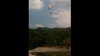 Atterraggio di emergenza in parapendio  Val Trebbia 2015 [upl. by Telrats]