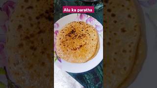 garma garam Aloo ke parathe food foodlover foodies ytshortsvideo indianfood ytstudio amazing [upl. by Aeriell]