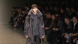 Défilé Homme de Burberry Prorsum Automnehiver 201011 [upl. by Arriaes461]