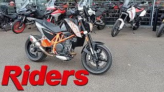 KTM 690 Duke Orange amp Black Walk around with engine running [upl. by Eerahs]