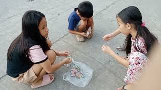 sobrang bibong mga kids playing pogs [upl. by Igenia677]