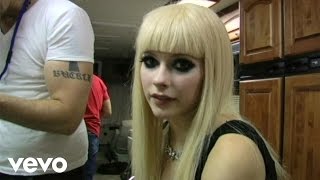 Avril Lavigne  quotHotquot Behind The Scenes Web3 [upl. by Tewfik]