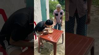 Bà cụ đói quá rồi👵🏼👵🏼👵🏼shortshortsshortvideo [upl. by Errol939]