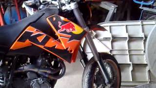 Ktm 640 LC4 full akrapovic  keihin  cams f1 [upl. by Ahern]