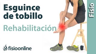 Rehabilitación de un esguince o torcedura de tobillo [upl. by Karlen]