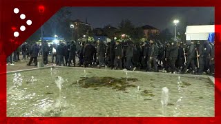 MilanPSG tifosi ospiti escono dalla metro di Piazzale Lotto ingente spiegamento di polizia [upl. by Burgwell396]