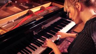 Melanie Minuit  Milian Pianoschnickschnack Solo Piano [upl. by Barnum]