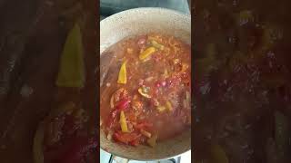 Délicieusement facile comment préparer une sauce tomate à lhuile dolive oignons et poivronscook [upl. by Yenitirb246]