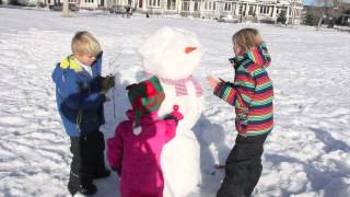 como hacer un muñeco de nieve  how to make a snowman quotpata de perro 2quot [upl. by Llenor635]