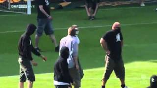 Geplanter RapidPlatzsturm beim Wiener Derby  Spielabbruch 22052011 HD [upl. by Lettig]