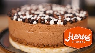 Recette Gateau Chocolat Royal ou Trianon facile  biscuit mousse chocolat praliné [upl. by Bunch]