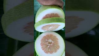 Freshly sliced pomelo – juicy and refreshing🍈 PomeloCutting FreshFruit shortvideo [upl. by Annazus116]