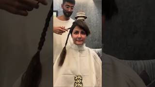 Heena khan done haircut for Cancer treatment 😲😥 heena khan cancer journey shorts [upl. by Malva]