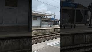 Rare  anciennes locomotives en gare de Sartrouville [upl. by Findley872]