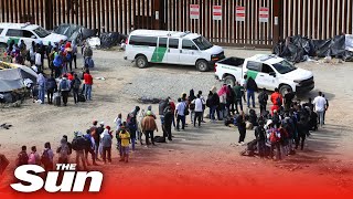 LIVE Live of US Mexico border after Title 42 is lifted allowing migrants to claim asylum [upl. by Luap]