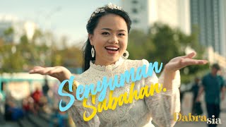 Dabra Sia  Senyuman Sabahan Official Music Video [upl. by Ahsoet696]